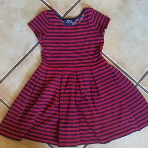 Girl's dress